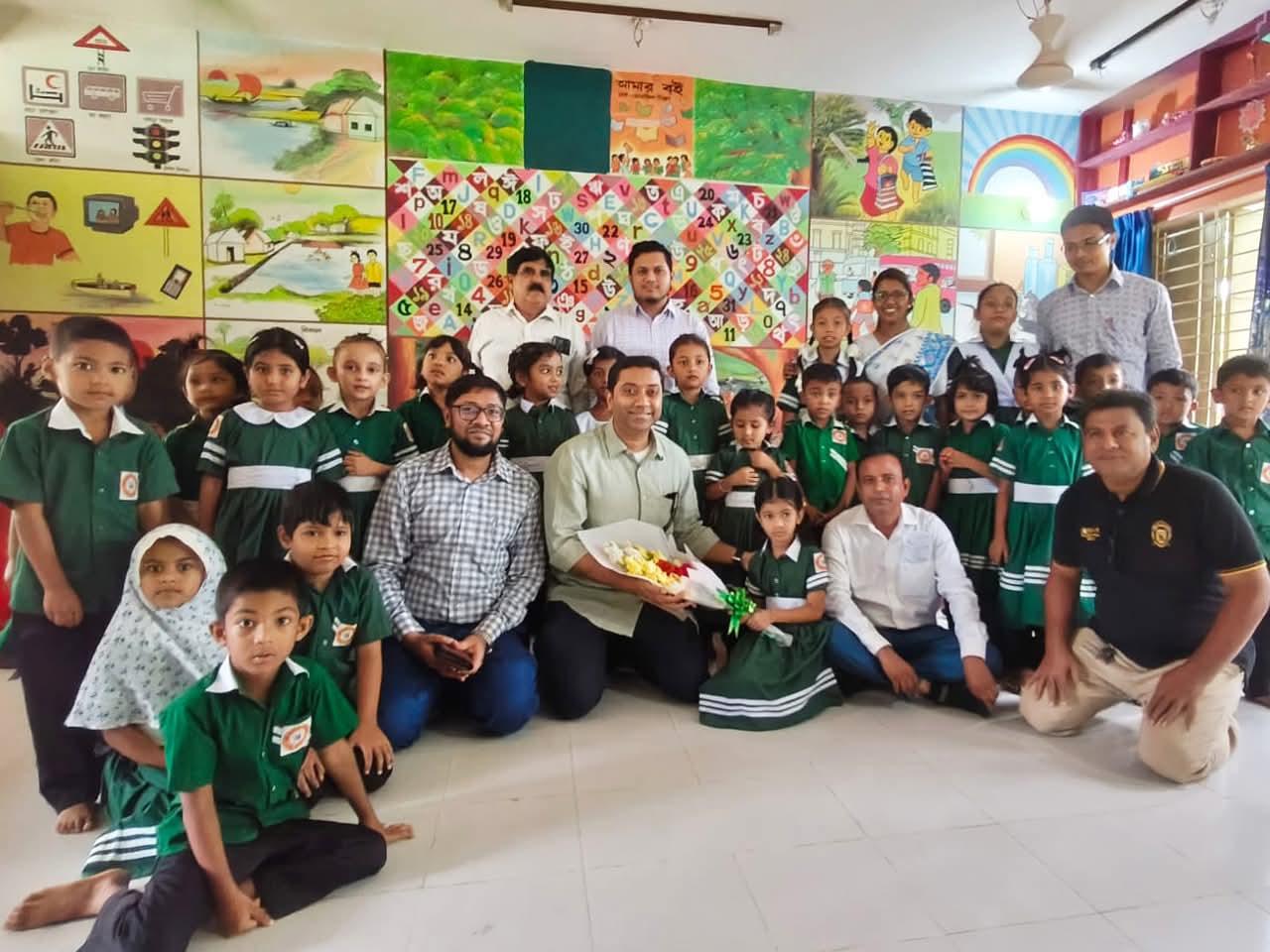 লামায় নুনারবিল মডেল স্কুল পরিদর্শনে শিক্ষা প্রতিমন্ত্রী